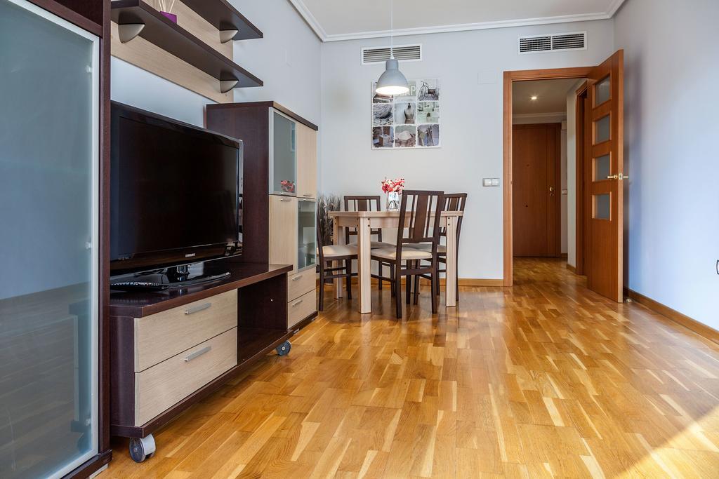 Flat Swim And Paddle Apartment *
